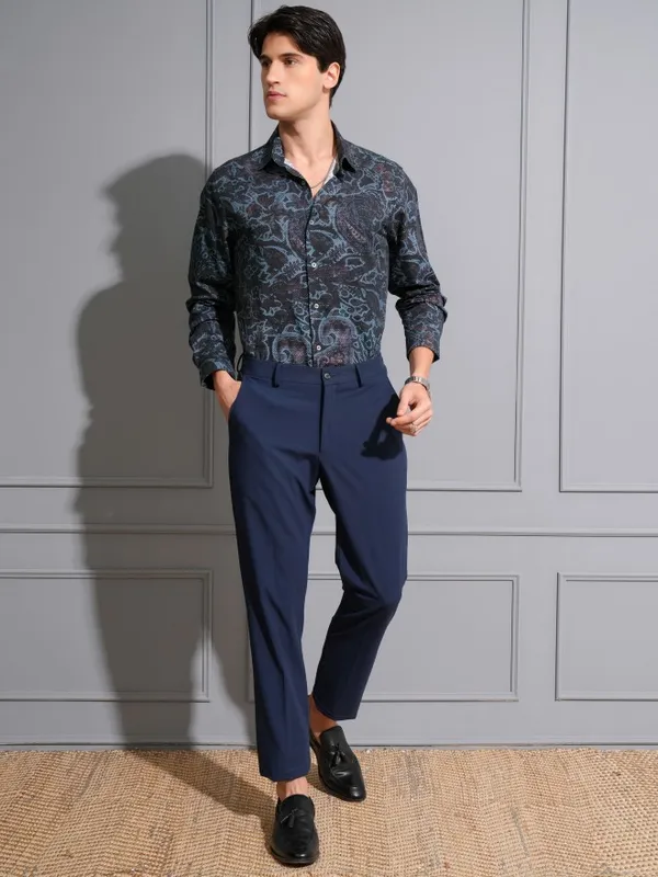 Locomotive Men Navy Blue Printed Slim Fit Casual Shirt