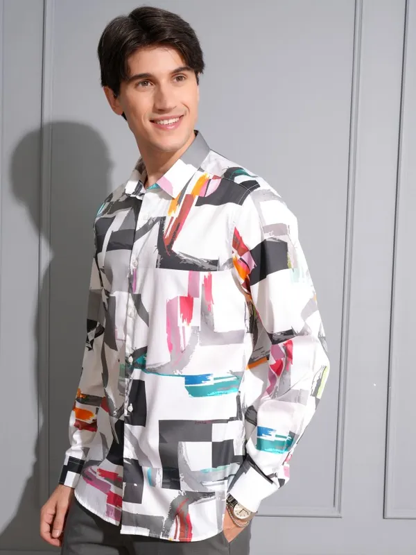 Locomotive Men White Printed Slim Fit Casual Shirt