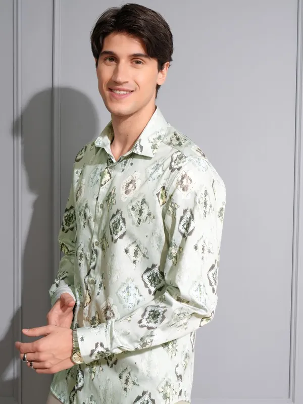 Locomotive Men Green Printed Slim Fit Casual Shirt