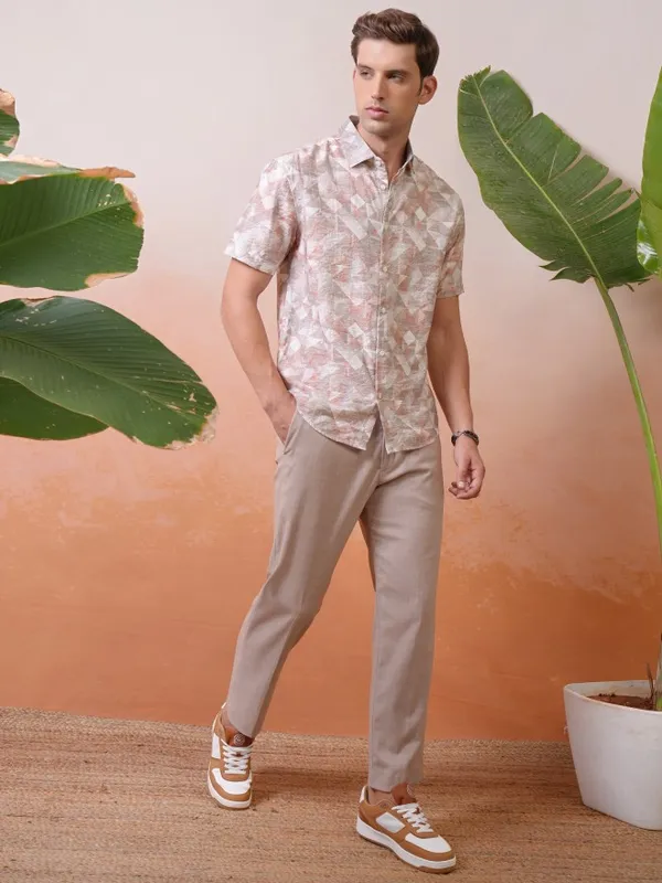 Locomotive Premium Men Peach Printed Relaxed Shirt
