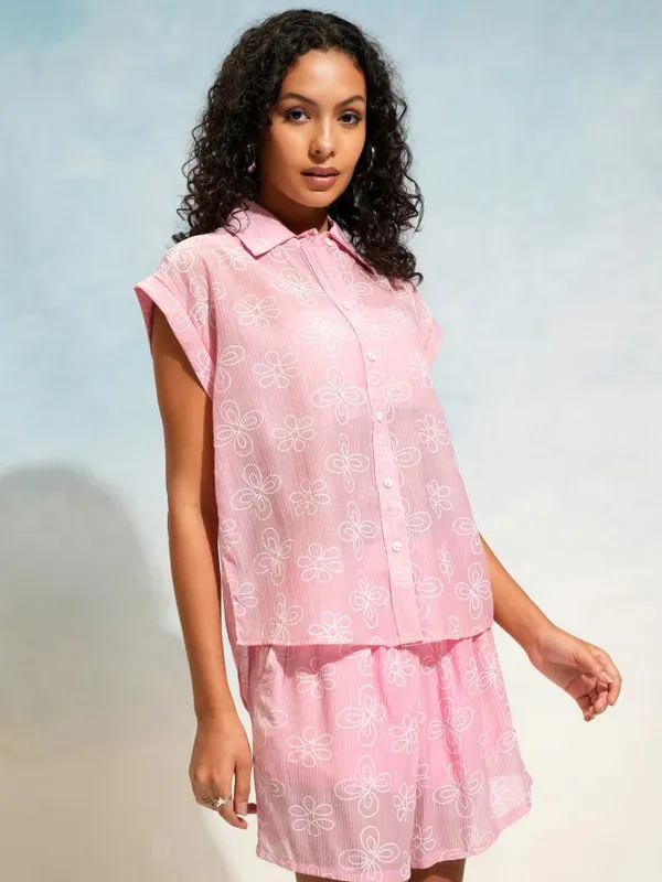 Tokyo Talkies Women Pink Shirt With Shorts Co-Ords