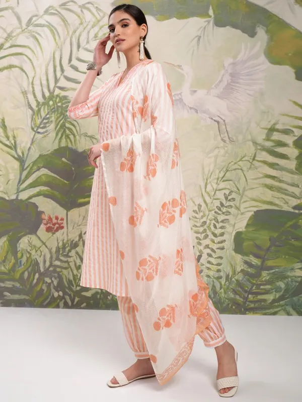 Women Kurta With Trousers & Dupatta
