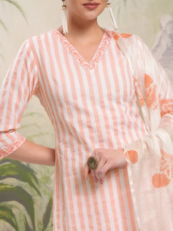Women Kurta With Trousers & Dupatta
