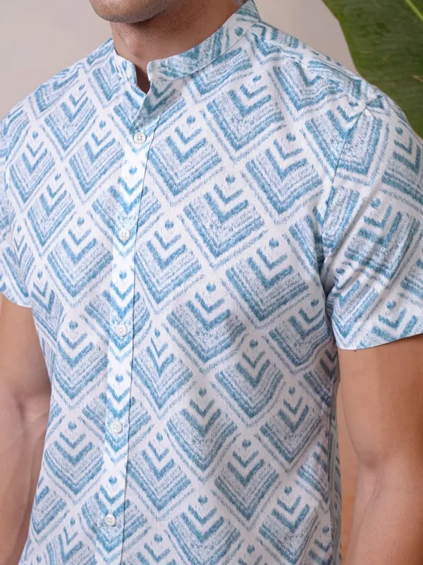 Locomotive Premium Men Blue Printed Cuban Collar Relaxed Shirt