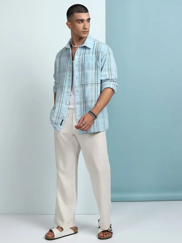 Highlander Men Blue Checked Oversized Fit Casual Shirt