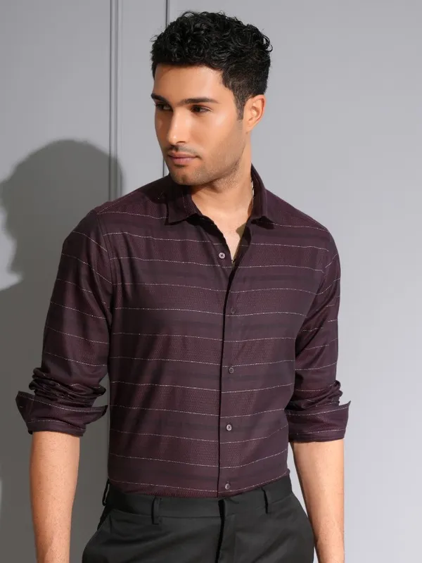 Men Slim Fit Casual Shirt