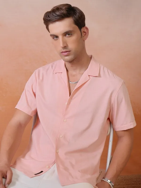 Locomotive Premium Men Peach Melange Textured Solid Cuban Collar Relaxed Shirt