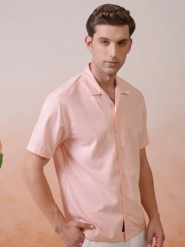 Locomotive Premium Men Peach Melange Textured Solid Cuban Collar Relaxed Shirt