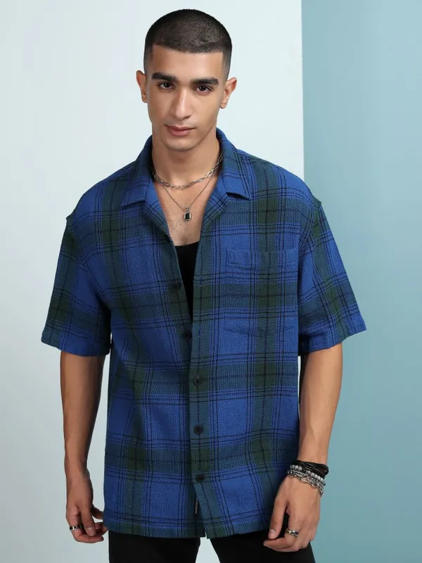 Highlander Men Blue Checked Oversized Fit Casual Shirt