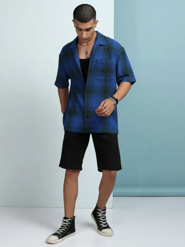 Highlander Men Blue Checked Oversized Fit Casual Shirt