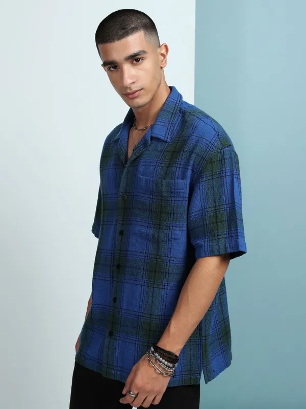 Highlander Men Blue Checked Oversized Fit Casual Shirt