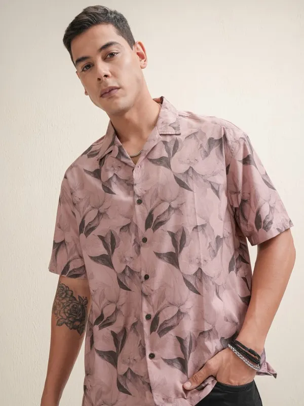 Locomotive Premium Men Peach Printed Oversized Fit Casual Shirt