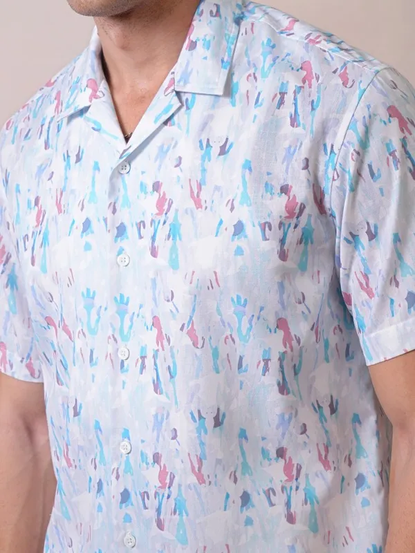 Locomotive Men Blue Printed Relaxed Fit Casual Shirt