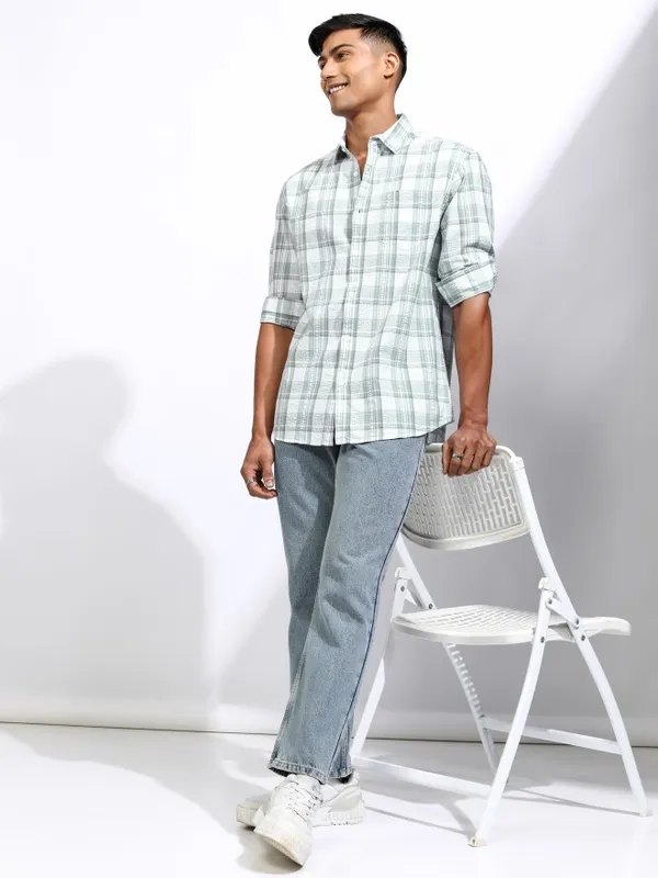 Locomotive Men Teal Checked Regular Fit Casual Shirt
