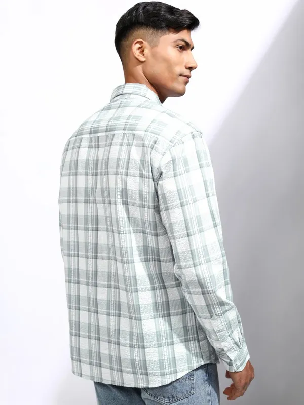 Locomotive Men Teal Checked Regular Fit Casual Shirt