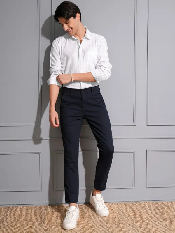 Locomotive Men White Striped Regular Fit Casual Shirt