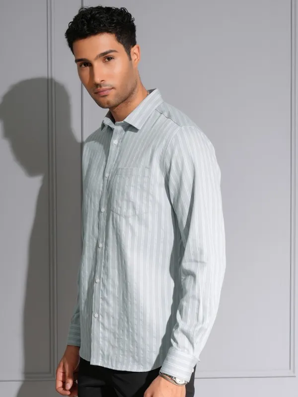 Locomotive Men Grey Striped Slim Fit Casual Shirt