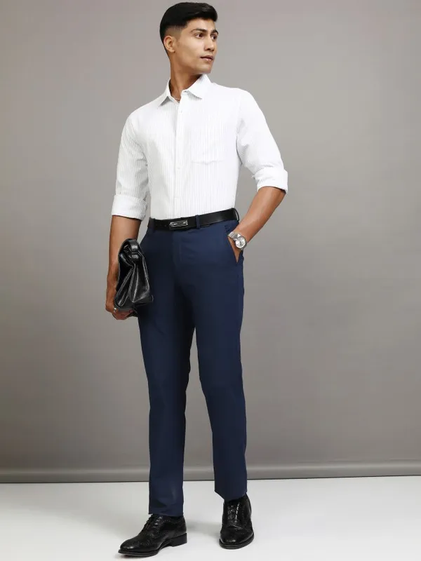 Locomotive Men White Striped Slim Fit Casual Shirt