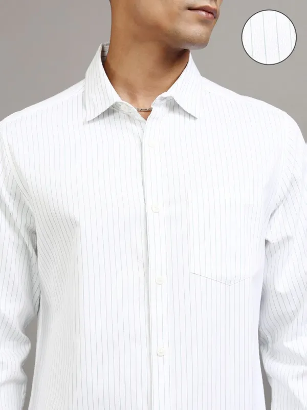 Locomotive Men White Striped Slim Fit Casual Shirt