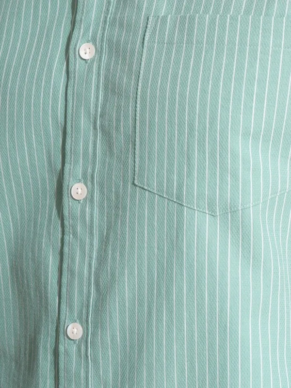 Locomotive Men Blue Striped Slim Fit Casual Shirt