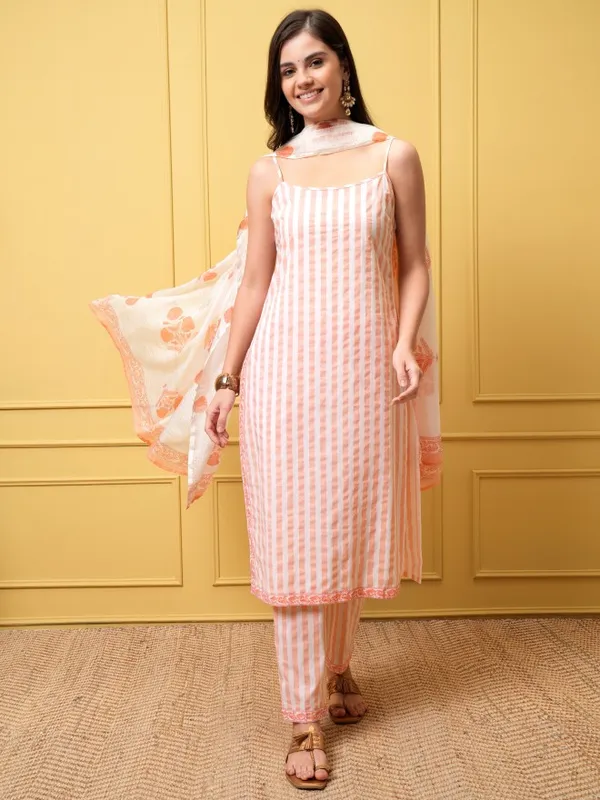 Women Kurta With Trousers & Dupatta