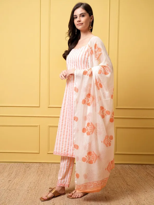 Women Kurta With Trousers & Dupatta