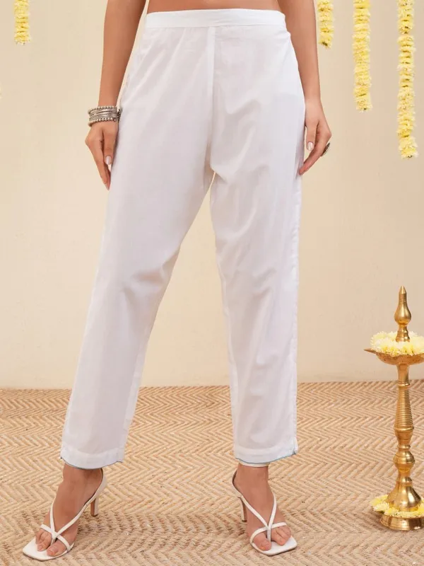 Women Kurta With Trousers & Dupatta