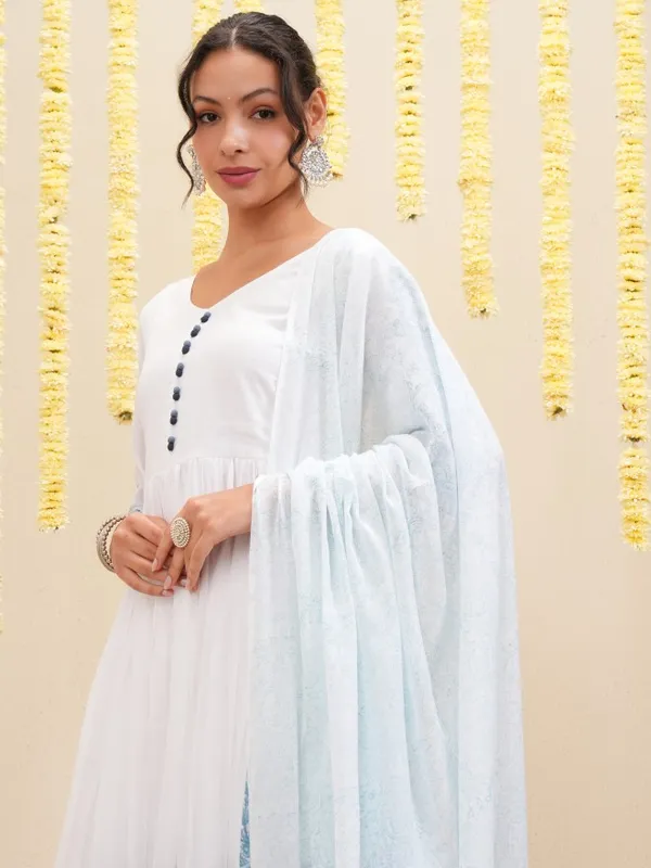 Women Kurta With Trousers & Dupatta