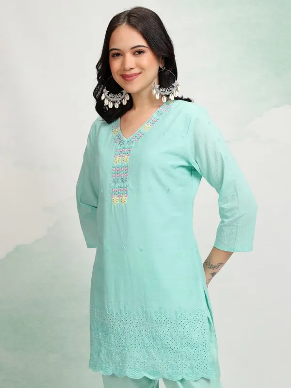 Vishudh Women Blue Embroidered Tunic