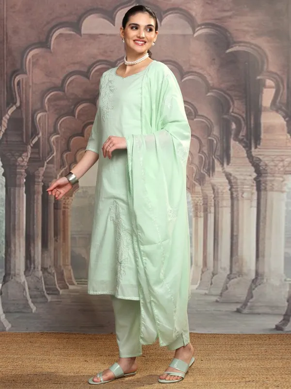 Vishudh Women Green Embroidered Kurta With Trousers And Dupatta