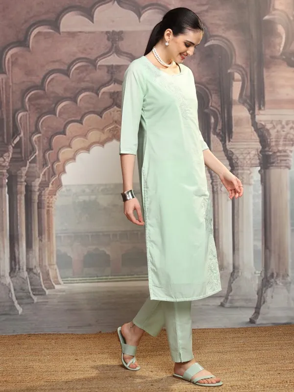 Vishudh Women Green Embroidered Kurta With Trousers And Dupatta