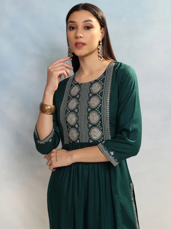 Vishudh Women Teal Embroidered A-Line Kurta