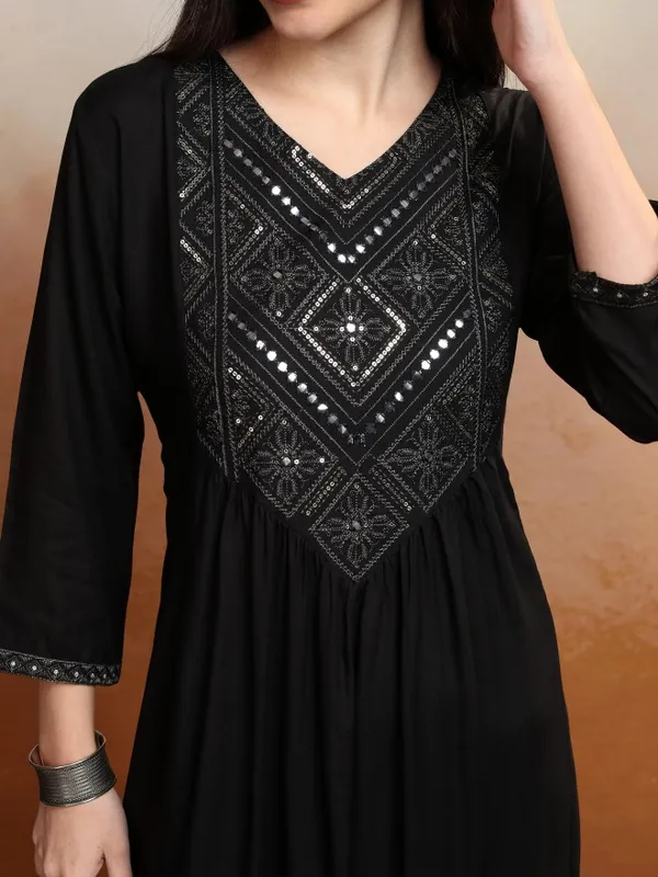 Vishudh Women Black Embroidered A-Line Kurta