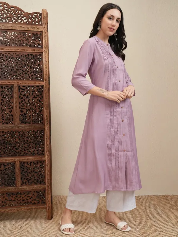 Vishudh Women Purple Embroidered Straight Dress