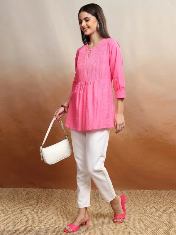 Vishudh Women Pink Self Design Top