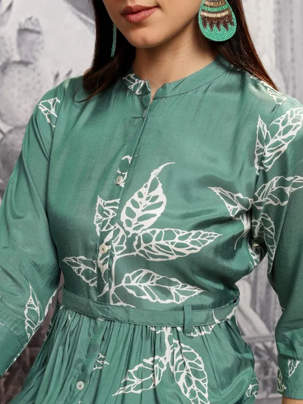 Vishudh Women Green Printed Maxi Dress