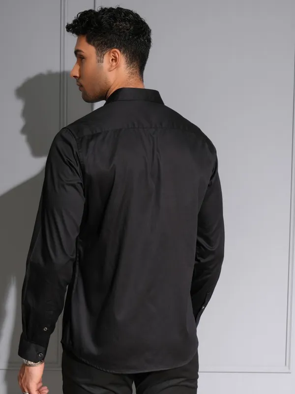 Highlander Men Black Embellished Slim Fit Casual Shirt