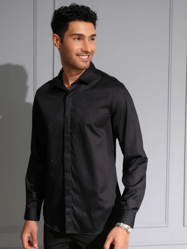 Highlander Men Black Embellished Slim Fit Casual Shirt