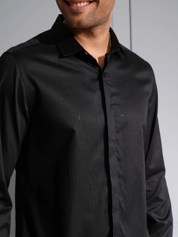 Highlander Men Black Embellished Slim Fit Casual Shirt