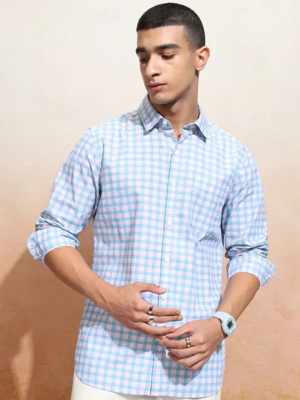 Highlander Men White Checked Slim Fit Casual Shirt