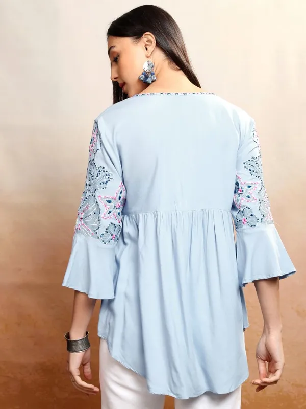 Vishudh Women Blue Embroidered Top
