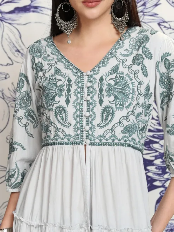 Vishudh Women White Tunic With Trousers Co-Ords