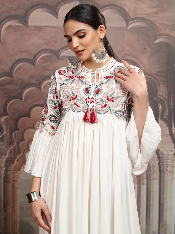 Vishudh Women White Embroidered Maxi Dress
