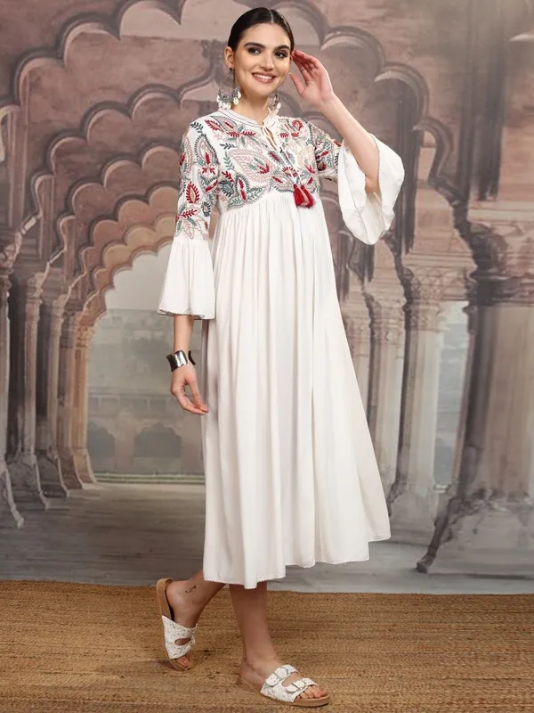 Vishudh Women White Embroidered Maxi Dress