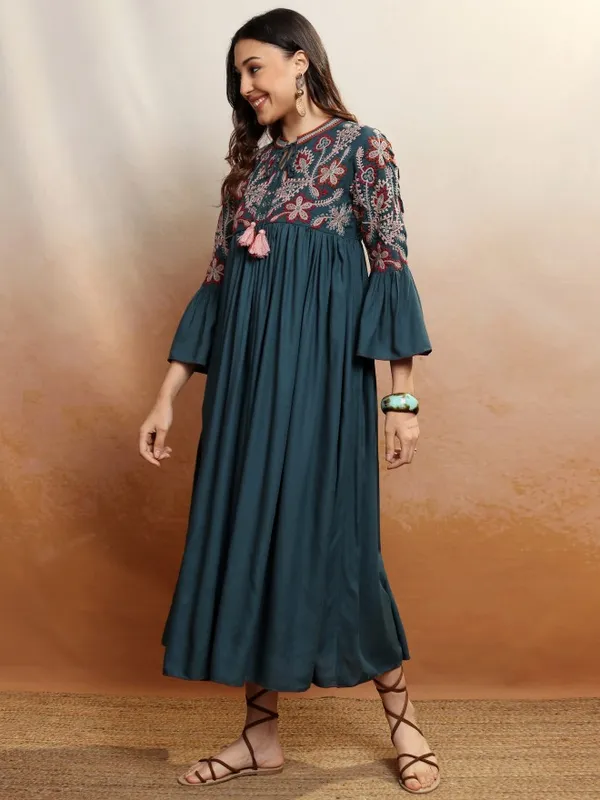 Vishudh Women Teal Embroidered Maxi Dress