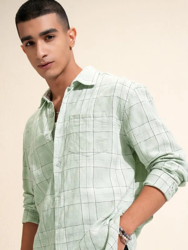 Highlander Men Blue Checked Relaxed Fit Casual Shirt