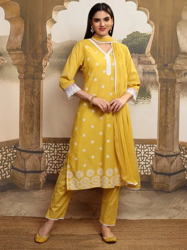 Women Kurta With Trouser And Dupatta