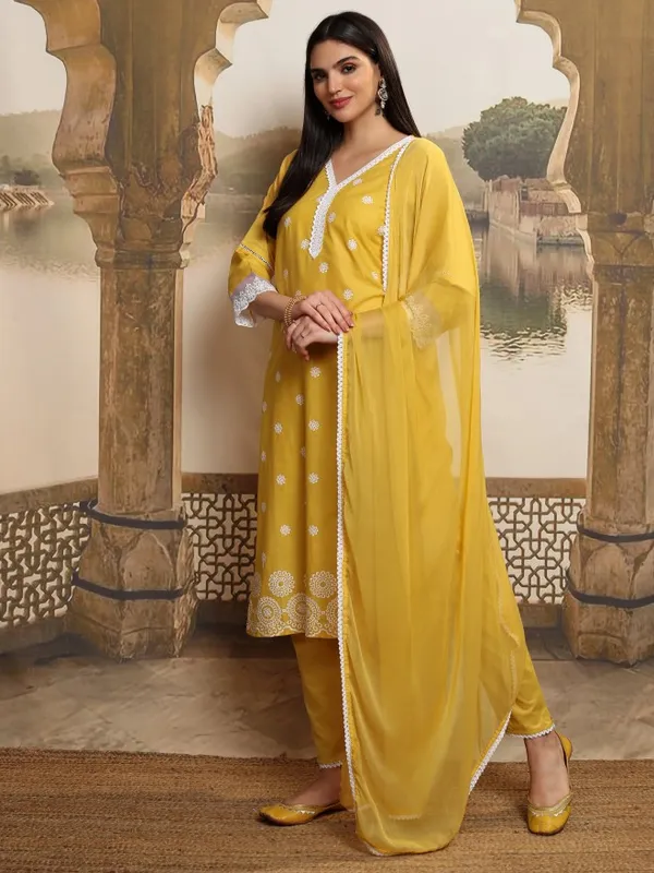 Women Kurta With Trouser And Dupatta