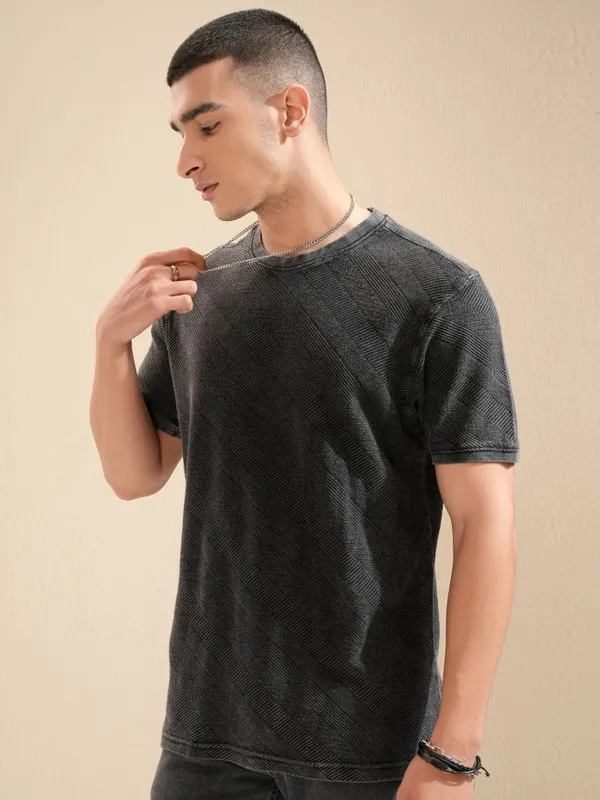 Highlander Men Black Self Design Regular Fit T-Shirt