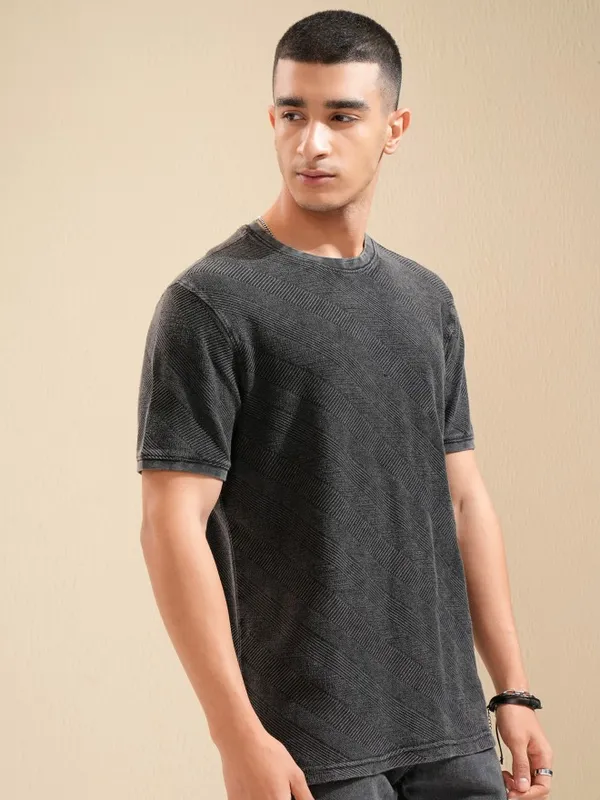 Highlander Men Black Self Design Regular Fit T-Shirt